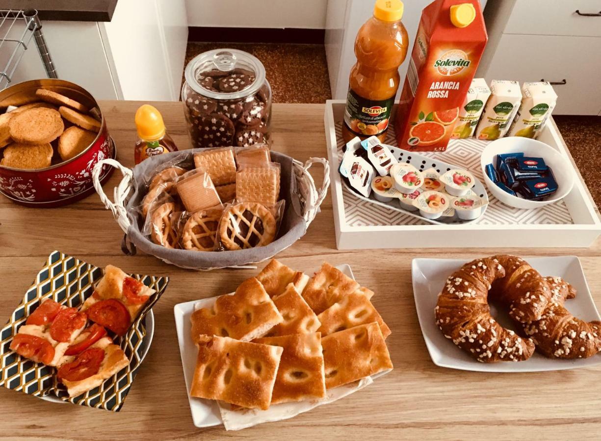 Fanny & Breakfast * Génova